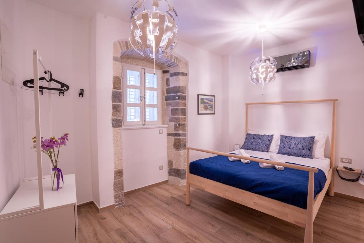 Old Town Makarska Apartments - Central Square Екстер'єр фото